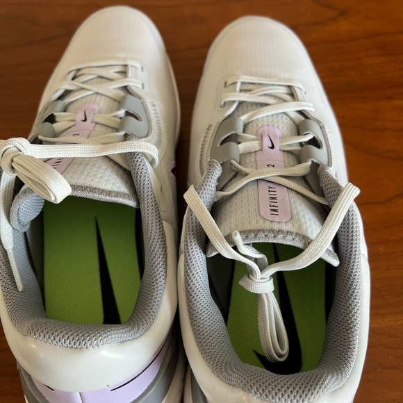 New Nike Infinity Pro 2 Golf Spikeless Shoes Grey DJ5593-005 Size 10.5 no box - Picture 6 of 8